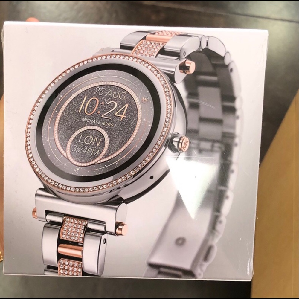Michael Kors Sophie smart watch